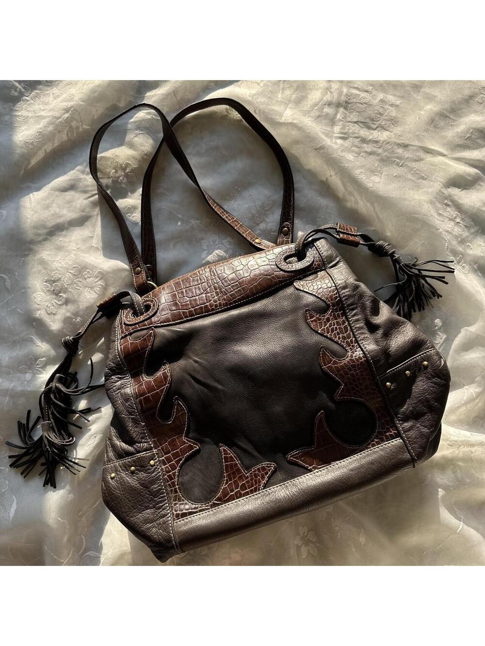 Cutest bag to ever exist vintage y2k brown and black leather handbag